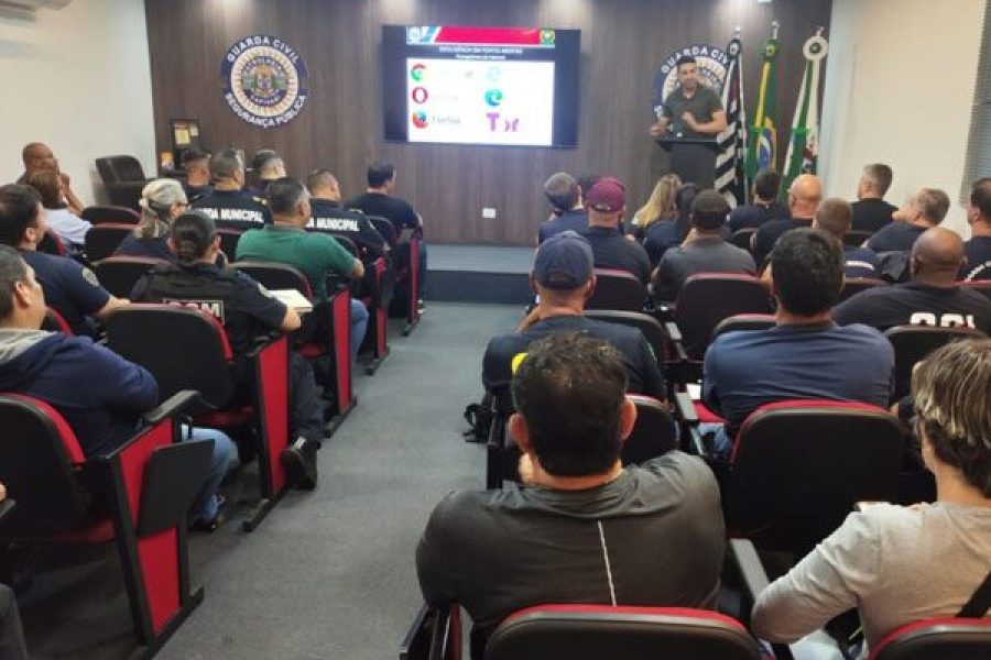 foto-gcm-e-agentes-de-transito-de-pocos-participam-de-capacitacao-sobre-tecnologias-de-inteligencia-em-sp-25-03-26