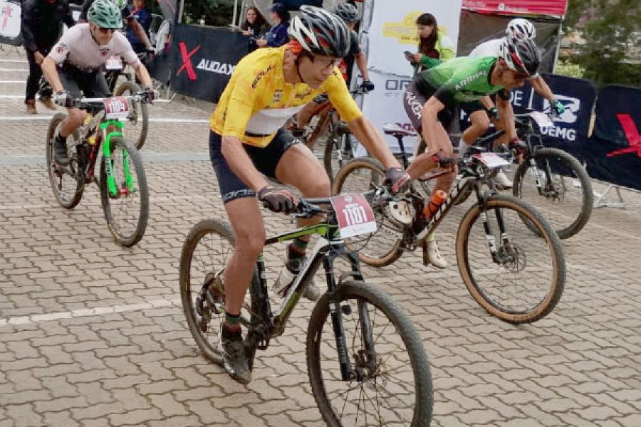 foto-gijo-conquista-podio-na-3a-etapa-do-international-series-19-07-25