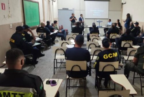 foto-guardas-civis-municipais-e-agentes-de-transito-participam-de-treinamento-sobre-fiscalizacao-de-veiculos-eletricos-e-motocicletas-17-04-26