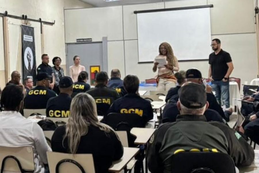 foto-guardas-municipais-e-agentes-de-transito-participam-de-formacao-sobre-relacoes-etnico-raciais-12-02-26