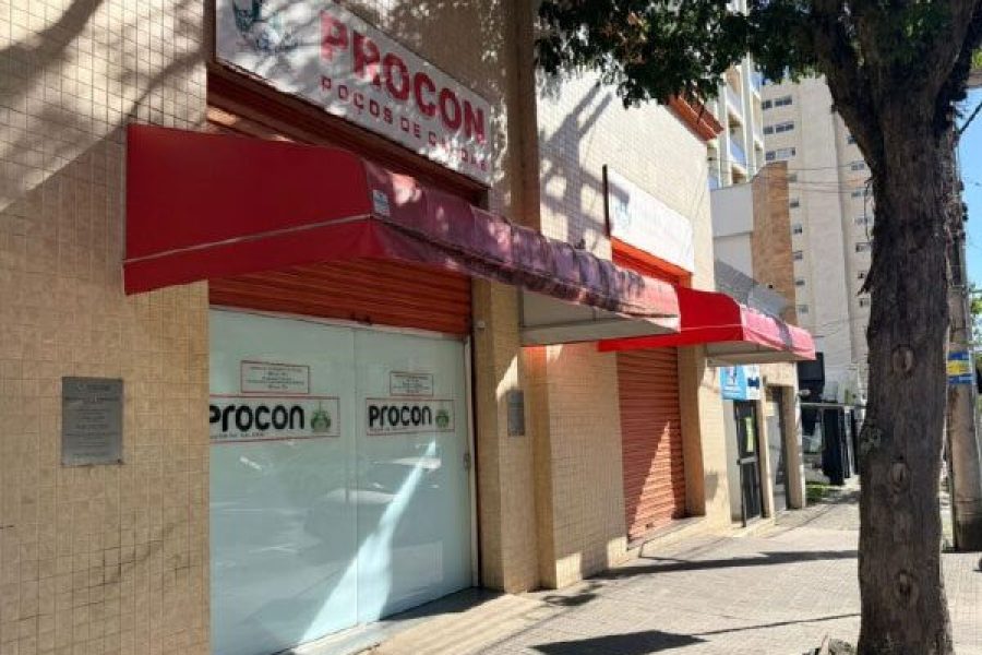 foto-idosa-perde-r-50-mil-em-golpe-do-namoro-e-procon-pocos-faz-alerta-a-populacao-06-05-26