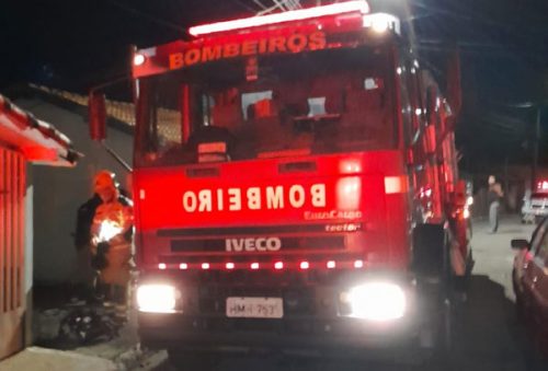 foto-incendio-residencia-17-12-2025