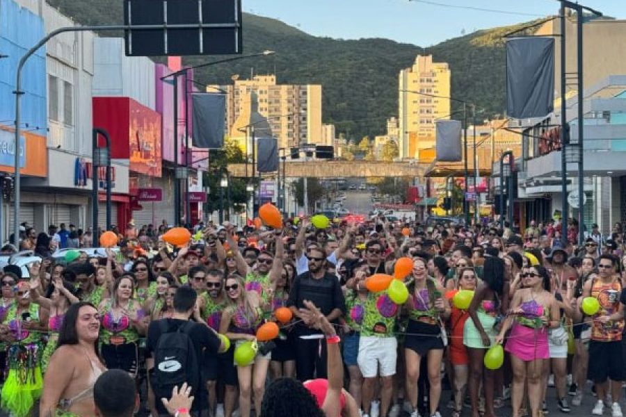 foto-inscricoes-para-o-desfile-de-blocos-do-carnaval-2026-estao-abertas-09-12-25