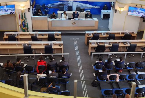 foto-parlamento-jovem-15-12-2025