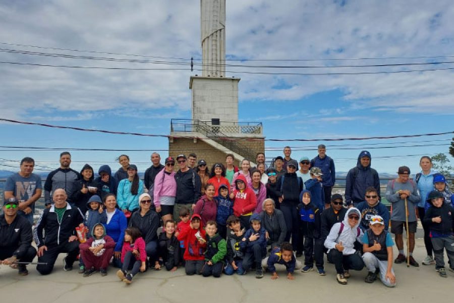 foto-judocas-da-caldense-realizam-caminhada-ate-o-parque-do-cristo-com-muita-integracao-e-diversao-15-05-25