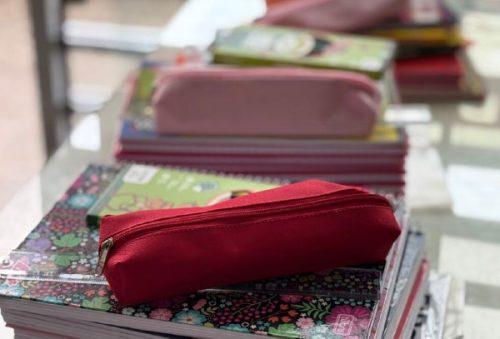 foto-kits-escolares-19-01-2026