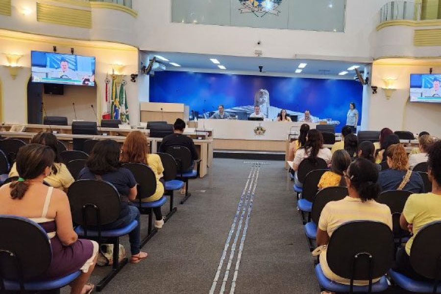 foto-lei-que-integra-professores-da-educacao-infantil-ao-magisterio-e-tema-de-debate-na-camara-31-03-26
