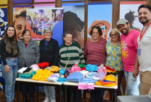 foto-linhas-de-esperanca-voluntarias-doam-250-pecas-e-aquecem-coracoes-na-santa-casa-de-pocos-10-07-25