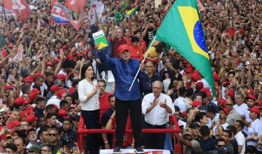 foto-lula-reeleito-25-10-2026