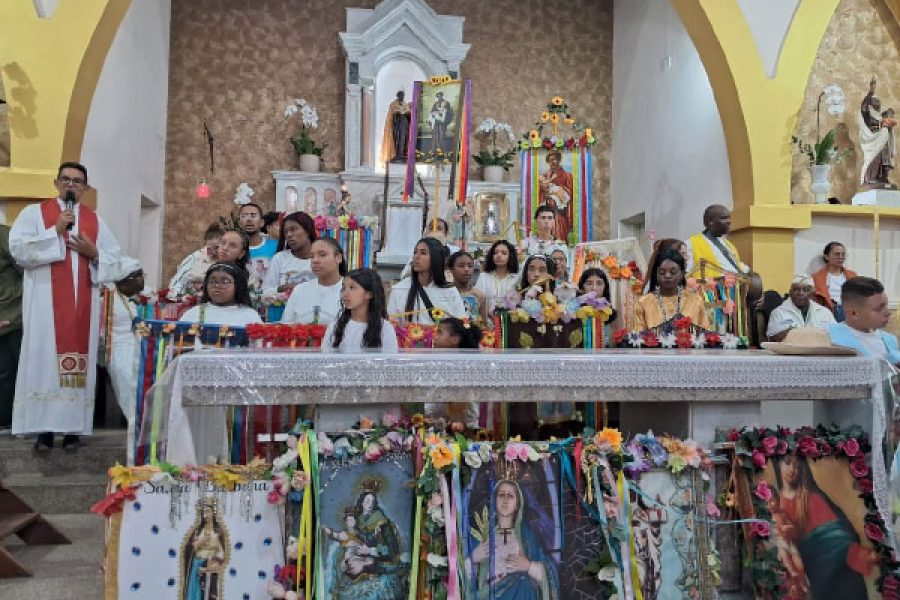 foto-missa-acao-gracas--02-10-2025