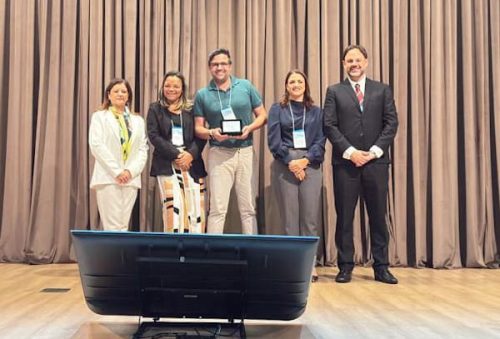 foto-unacon-premio-04-12-2025