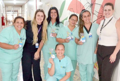 foto-no-mes-da-enfermagem-santa-casa-homenageia-os-481-profissionais-que-representam-o-coracao-do-hospital-12-05-26