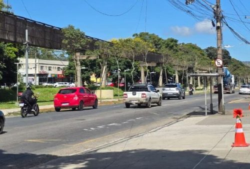 foto-obras-na-avenida-joao-pinheiro-ganham-horario-ampliado-para-acelerar-intervencoes-04-05-26