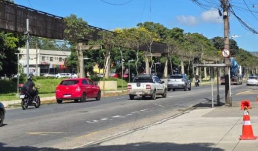 foto-obras-na-avenida-joao-pinheiro-ganham-horario-ampliado-para-acelerar-intervencoes-04-05-26