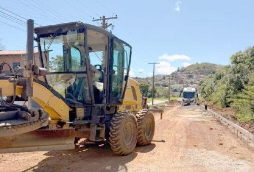 foto-obras-na-avenida-saul-prado-brandao-avancam-com-preparacao-da-base-para-asfaltamento-31-03-26