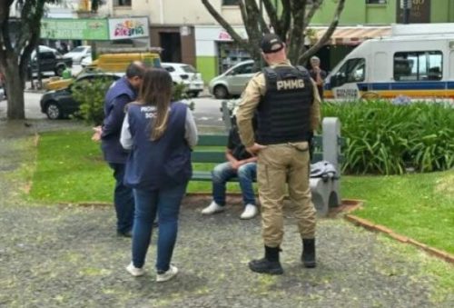 foto-operacao-integrada-reforca-a-seguranca-publica-na-regiao-central-de-pocos-de-caldas-23-10-26