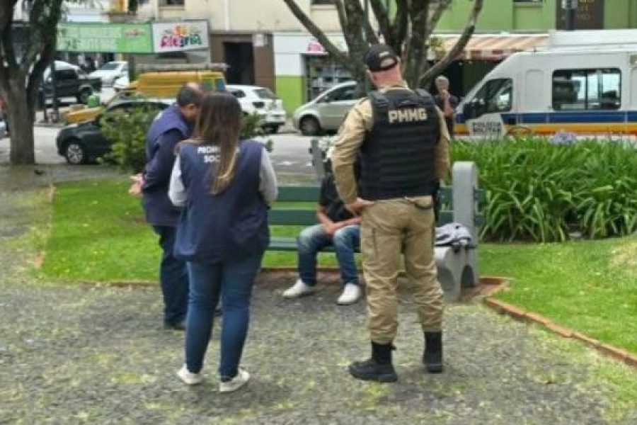 foto-operacao-integrada-reforca-a-seguranca-publica-na-regiao-central-de-pocos-de-caldas-23-10-26
