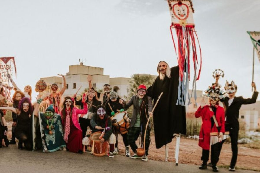 foto-cortejo-mascaras-16-07-2025