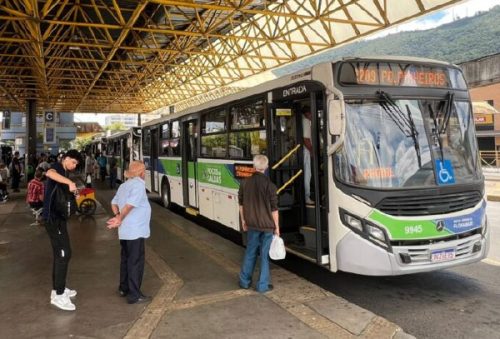 foto-passagem-de-onibus-passa-a-custar-r-5-a-partir-de-segunda-feira-07-03-26