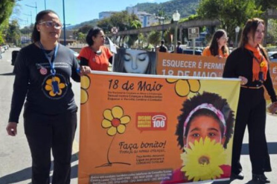 foto-passeata-destaca-combate-ao-abuso-infantil-em-pocos-19-05-25