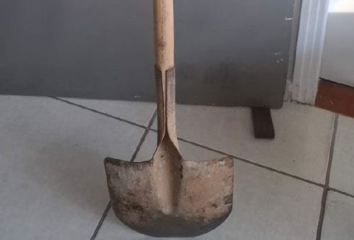 foto-pm-prende-homem-em-flagrante-por-agressao-com-pa-na-zona-rural-de-andradas-05-05-26