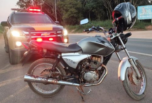 foto-pm-rodoviaria-prende-homem-com-motocicleta-adulterada-na-br-146-23-04-26