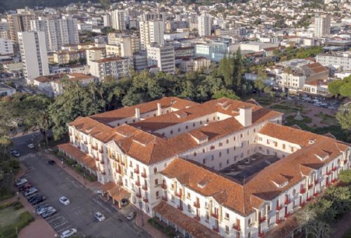 foto-pocos-153-anos-06-11-2025