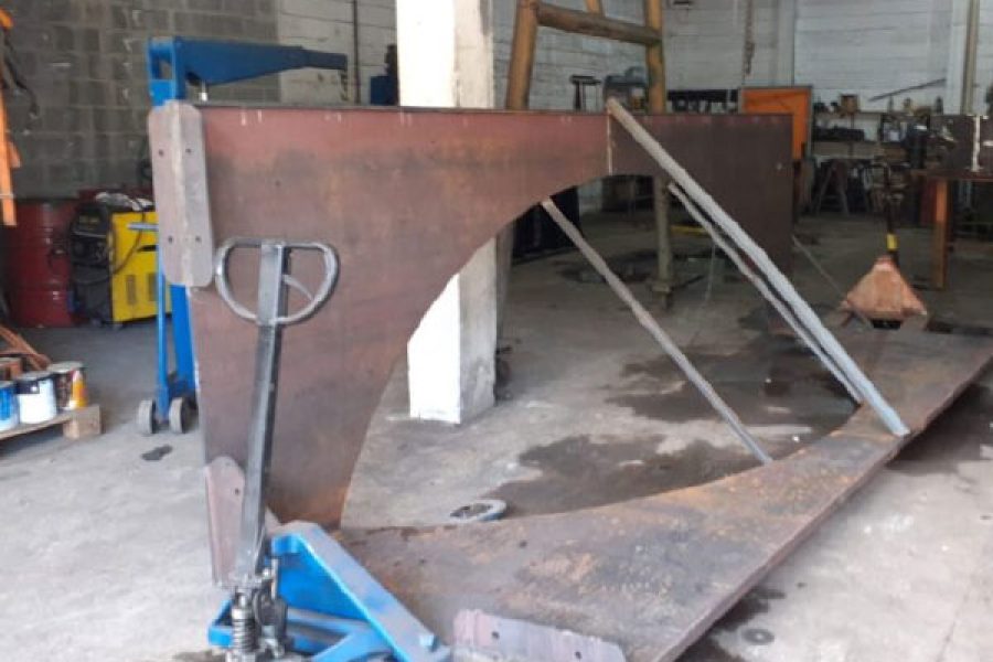 foto-pocos-de-caldas-inaugura-novo-monumento-que-celebra-a-forca-da-imigracao-italiana-05-03-26