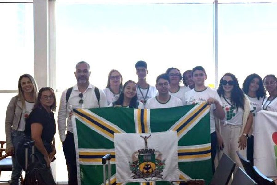 foto-pocos-de-caldas-marca-presenca-no-1o-encontro-nacional-ciencia-na-educacao-em-brasilia-25-03-26