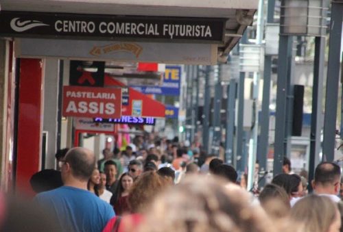 foto-horario-especial-comercio-natal--19-11-2025