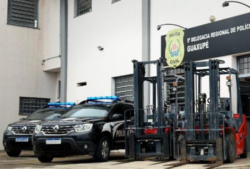 foto-policia-civil-recupera-empilhadeiras-avaliadas-em-r-350-mil-13-03-26