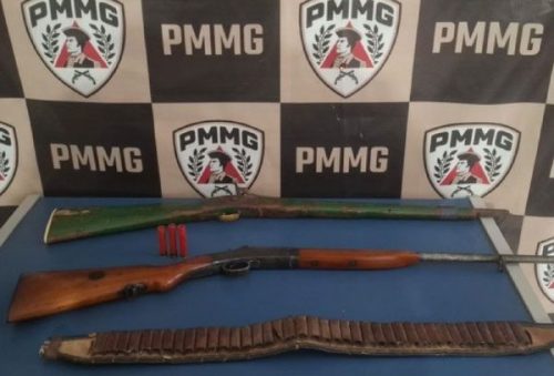 foto-policia-militar-apreende-armas-de-fogo-apos-denuncia-na-zona-rural-de-andradas-15-09-26