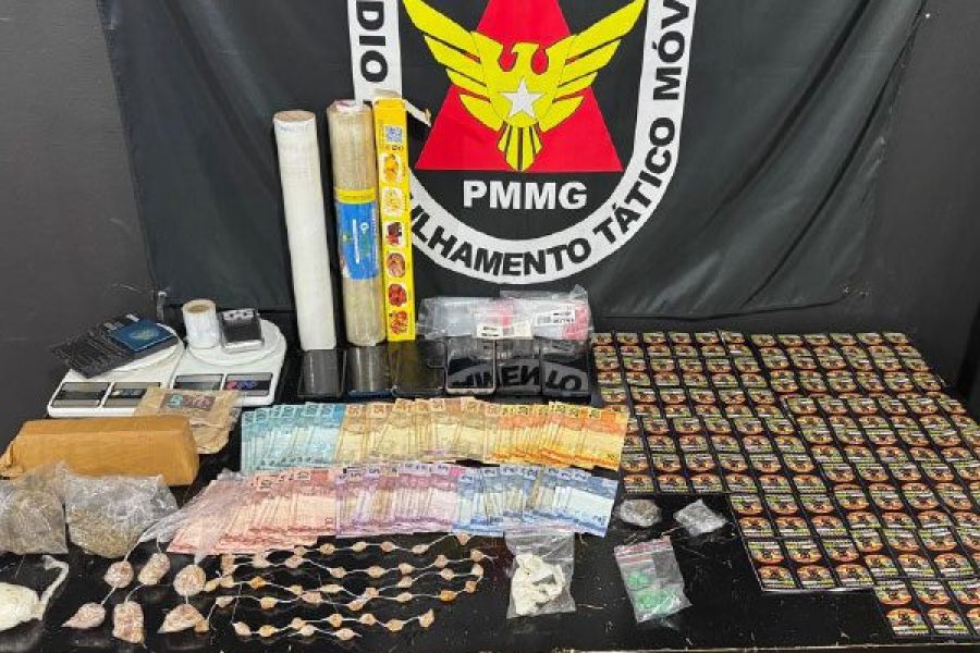 foto-policia-militar-apreende-grande-quantidade-de-drogas-no-bairro-santa-augusta-09-04-26