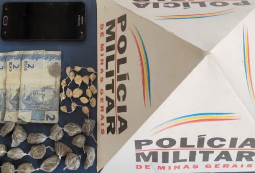 foto-policia-militar-apreende-menor-por-trafico-de-drogas-na-avenida-joao-pinheiro-16-10-25