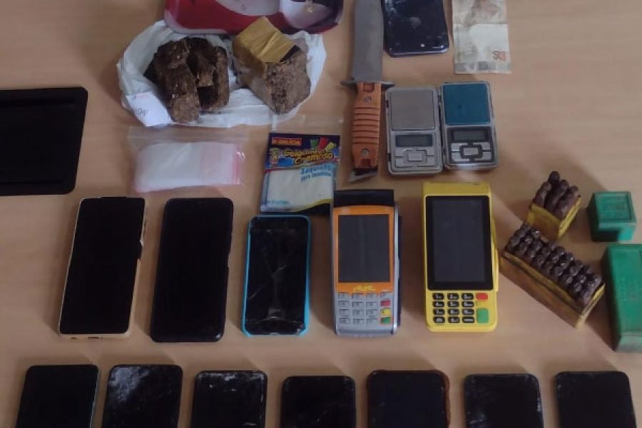 foto-policia-militar-prende-foragido-mais-tres-pessoas-e-apreende-drogas-e-veiculos-adulterados-em-campestre-25-02-26