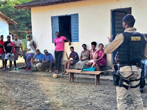 foto-policia-militar-realiza-reuniao-com-trabalhadores-rurais-em-cabo-verde-para-orientacoes-de-seguranca-26-05-25