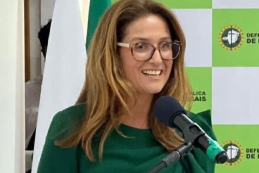 foto-posse-historica-no-interior-marca-inicio-da-gestao-de-caroline-loureiro-goulart-teixeira-a-frente-da-defensoria-mineira-10-04-26