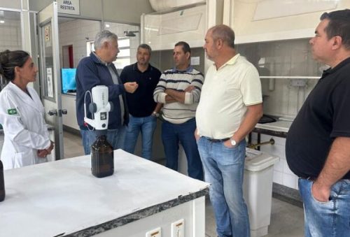 foto-prefeito-de-conceicao-aparecida-busca-parceria-do-dmae-para-processo-de-municipalizacao-de-servicos-de-saneamento-12-02-26