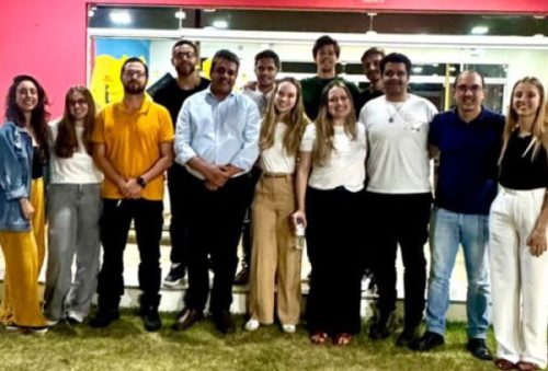 foto-prefeito-e-secretario-se-reunem-com-representantes-do-dce-da-puc-minas-para-ouvir-demandas-estudantis-01-10-25