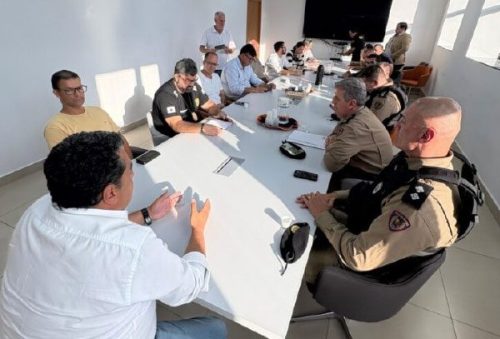 foto-prefeitura-promove-reuniao-com-forcas-de-seguranca-para-reforco-das-acoes-no-municipio-28-04-26
