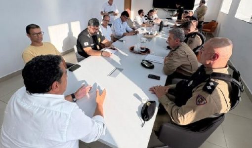 foto-prefeitura-promove-reuniao-com-forcas-de-seguranca-para-reforco-das-acoes-no-municipio-28-04-26