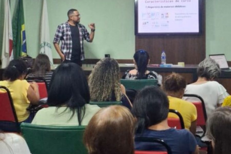 foto-professores-participam-de-formacao-para-fortalecer-o-ensino-de-matematica-na-rede-municipal-13-03-26
