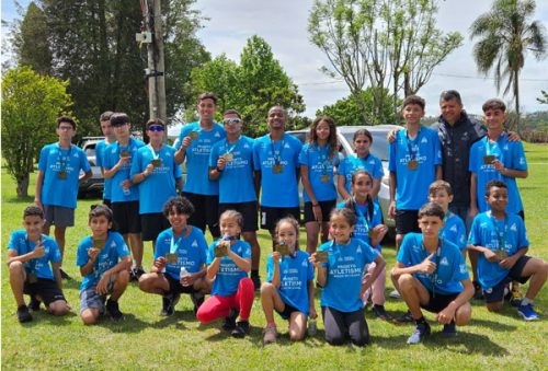 foto-projeto-atletismo-30-10-2025
