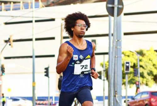 foto-rafael-leoncio-conquista-9o-lugar-entre-a-elite-nos-10-km-tribuna-fm-terracom-em-santos-20-05-25