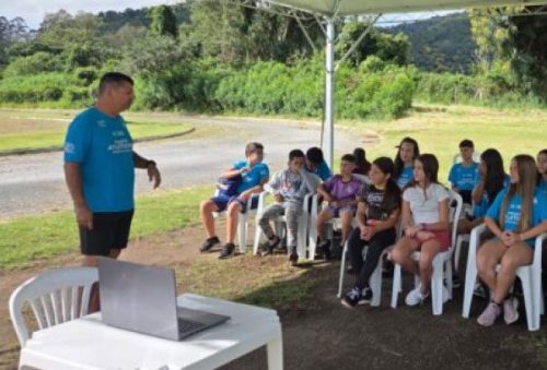 foto-reformas-na-pista-municipal-de-atletismo-avancam-por-meio-da-lei-empresa-amiga-do-esporte-07-04-267