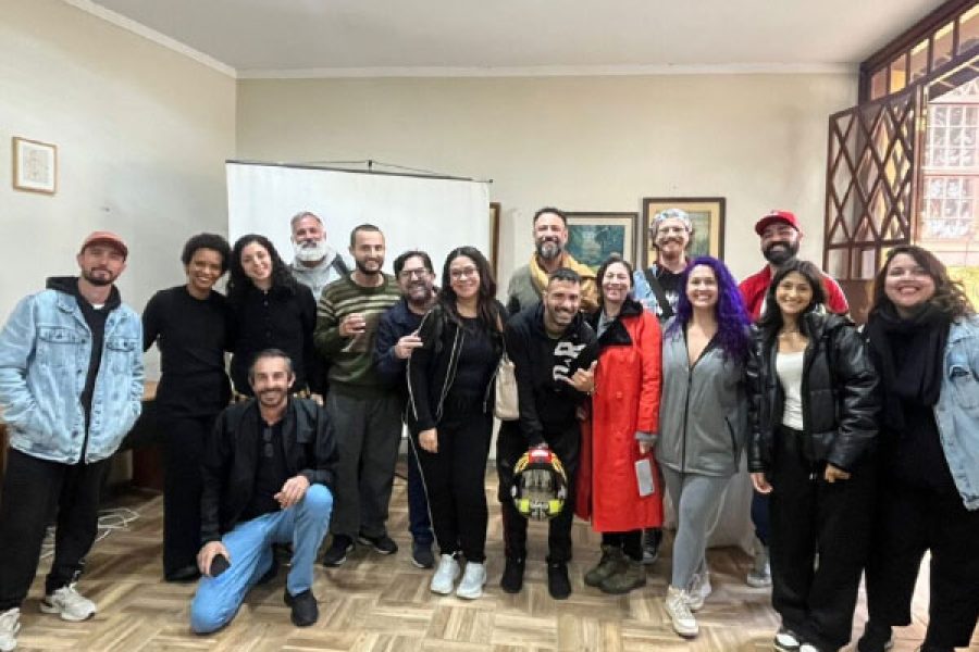 foto-reuniao-alinha-trabalho-dos-profissionais-de-artes-cenicas-que-vao-atuar-no-fet-2025-29-05-25