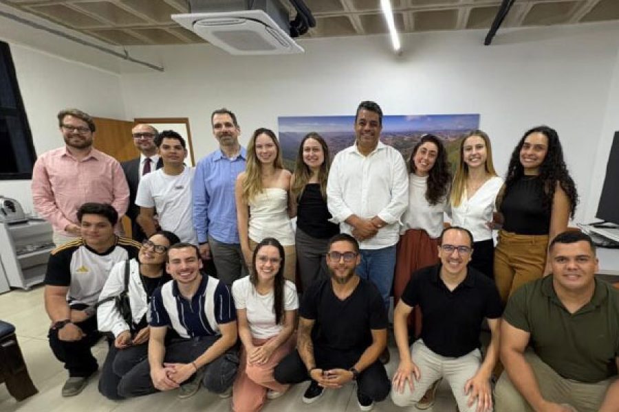 foto-reuniao-movimento-estudantil-17-10-2025