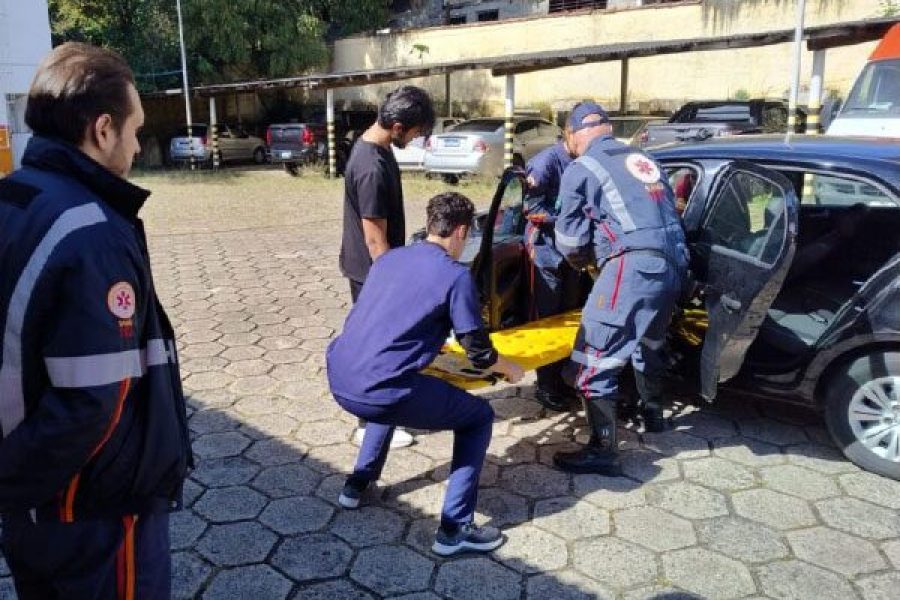 foto-samu-realiza-treinamento-em-trauma-para-novos-servidores-e-estudantes-de-medicina-29-05-26