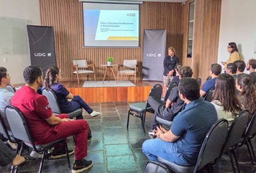 foto-santa-casa-de-pocos-recebe-novos-medicos-residentes-em-evento-de-integracao-15-04-26