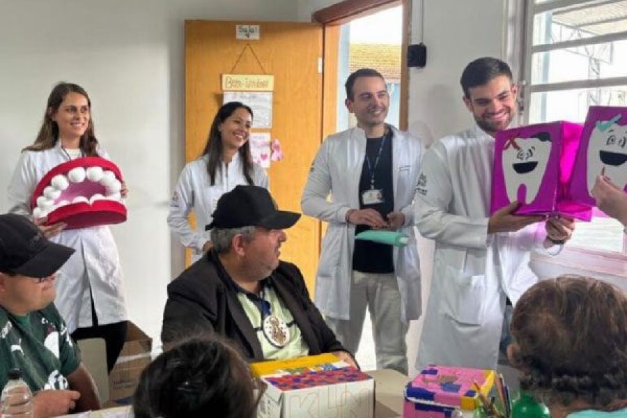 foto-saude-bucal-de-pocos-de-caldas-e-destaque-em-painel-estadual-de-boas-praticas-27-03-26